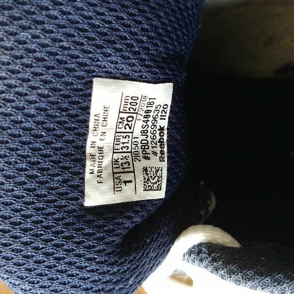 Reebok boys sneakers size 1 US  little boy - Picture 8 of 8